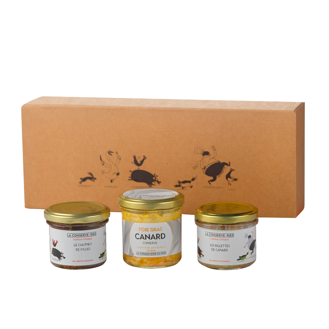 coffret cadeaux de canard avec du foie gras, de la rillettes et un chutney